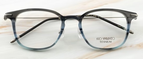 Grey to Blue Gradation and Brushed Gun