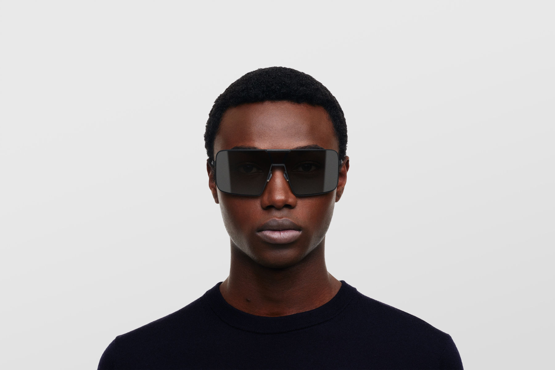 MR004 / MH73-BLACK/PITCH BLACK