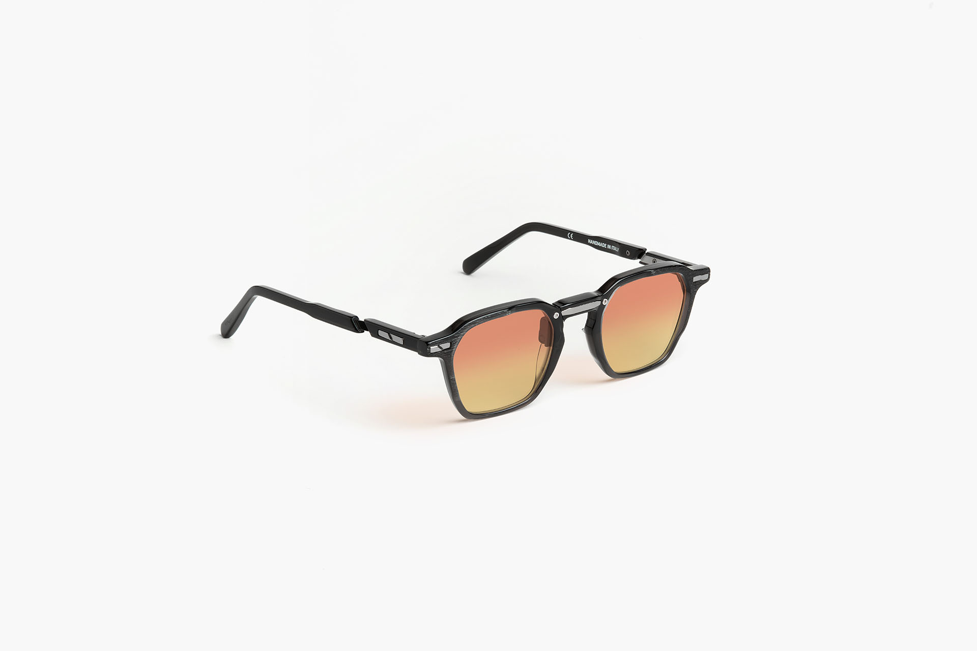 ALIAS 01 / CRYSTAL BLACK C1