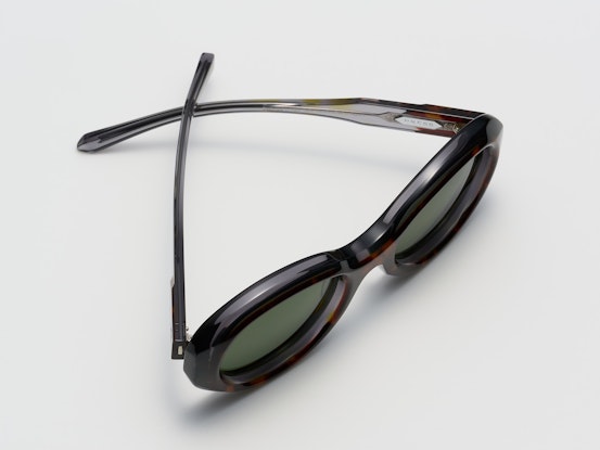 FIRST LADY / MAHOGANY