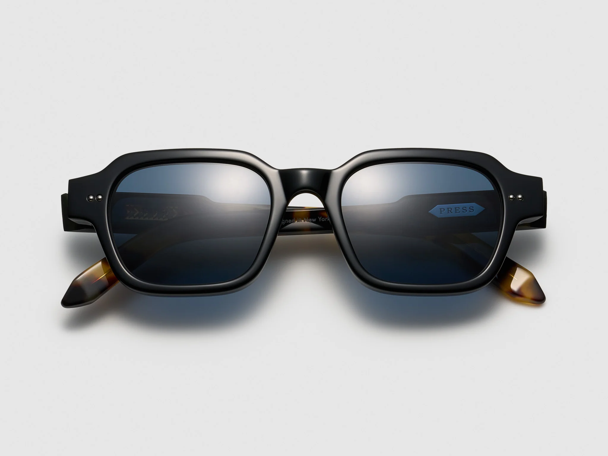 BLACK TORTOISE/ SILVER
