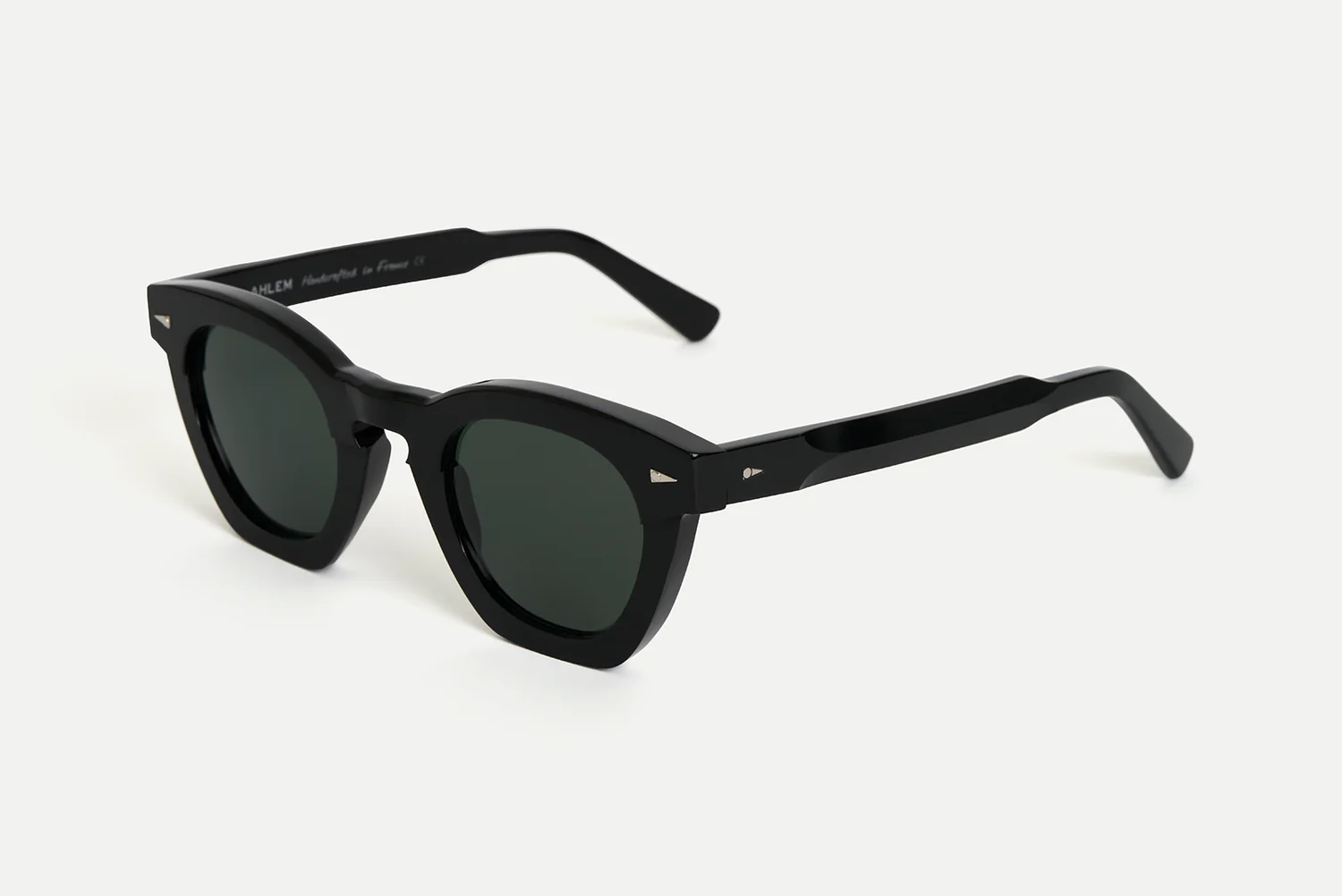 MONTORGUEIL / BLACK