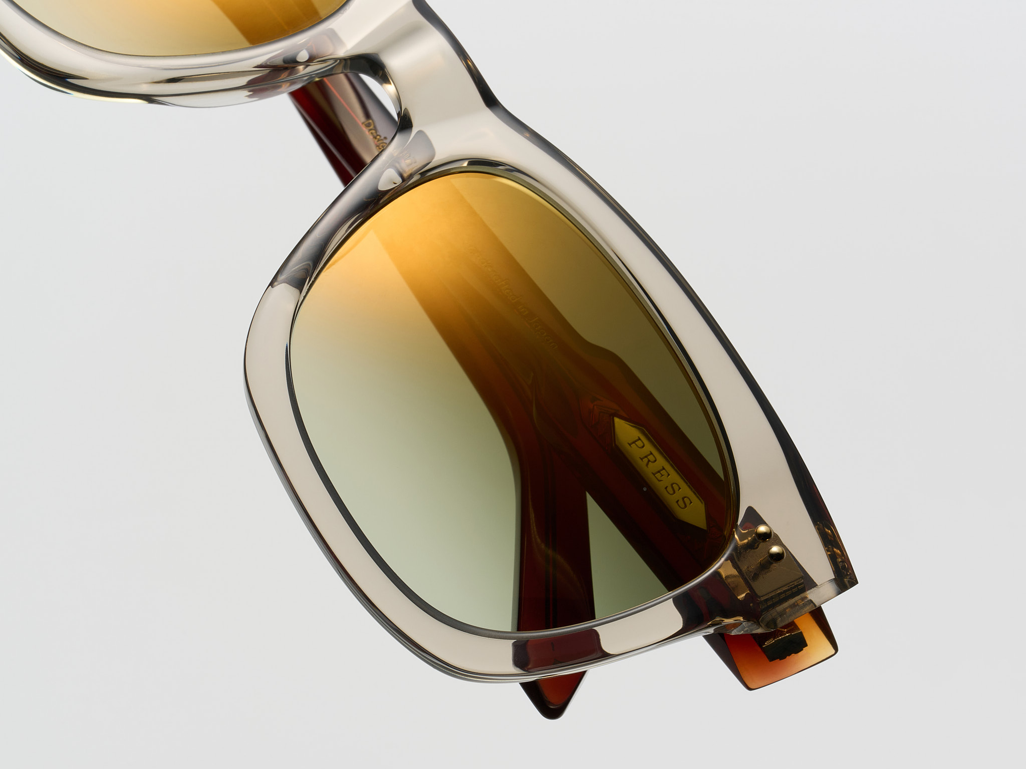 THE GREATEST / CHAMPAGNE DEMI  GOLD