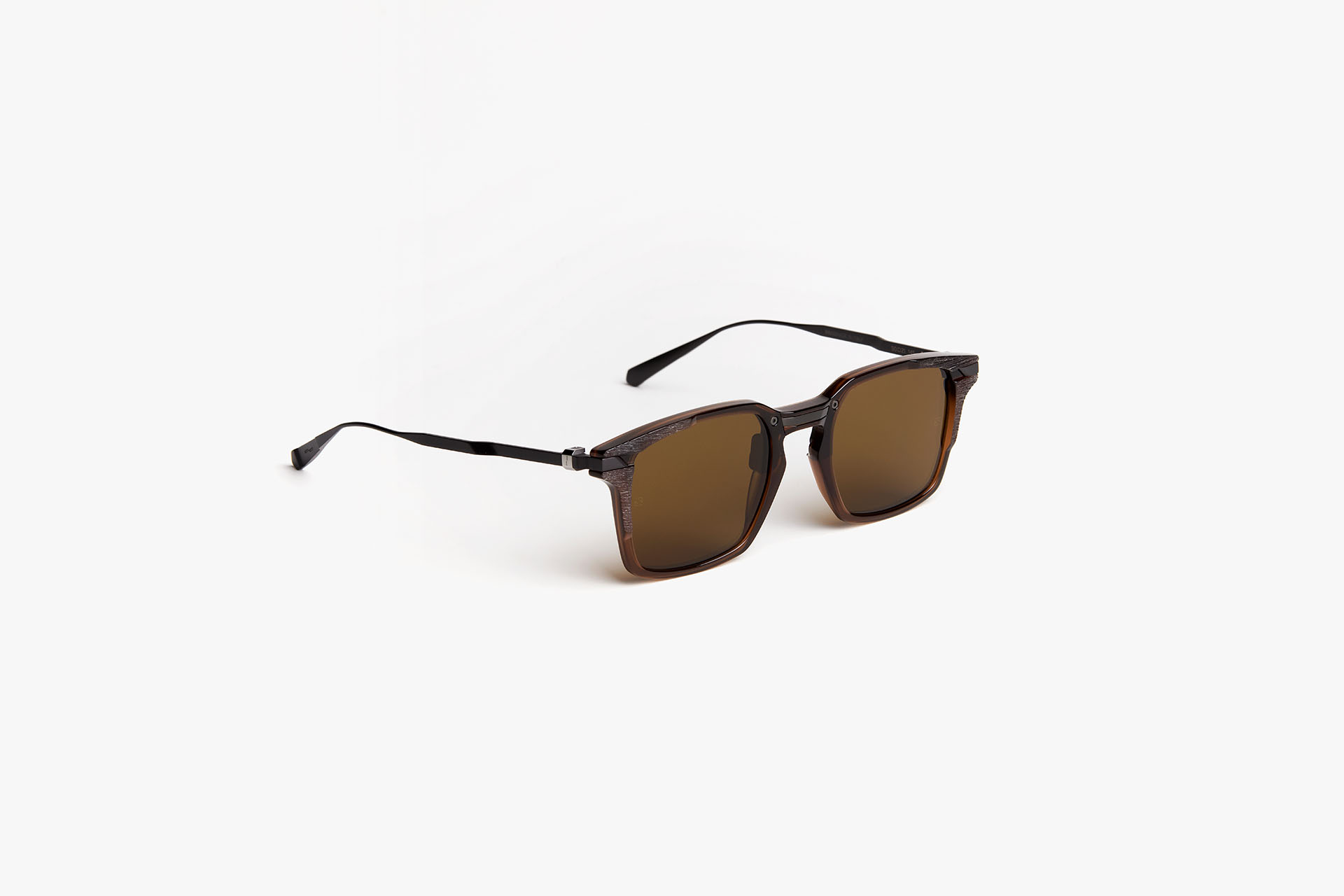 INCEPTUS 04 / DK BROWN