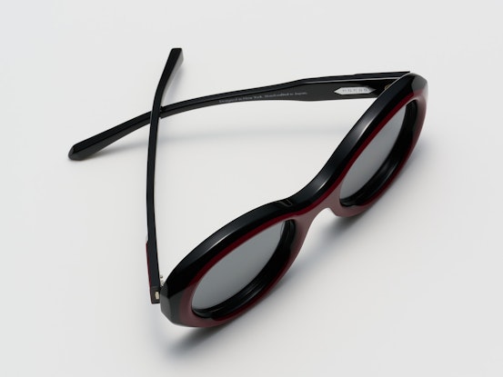 FIRST LADY / RED RAIN