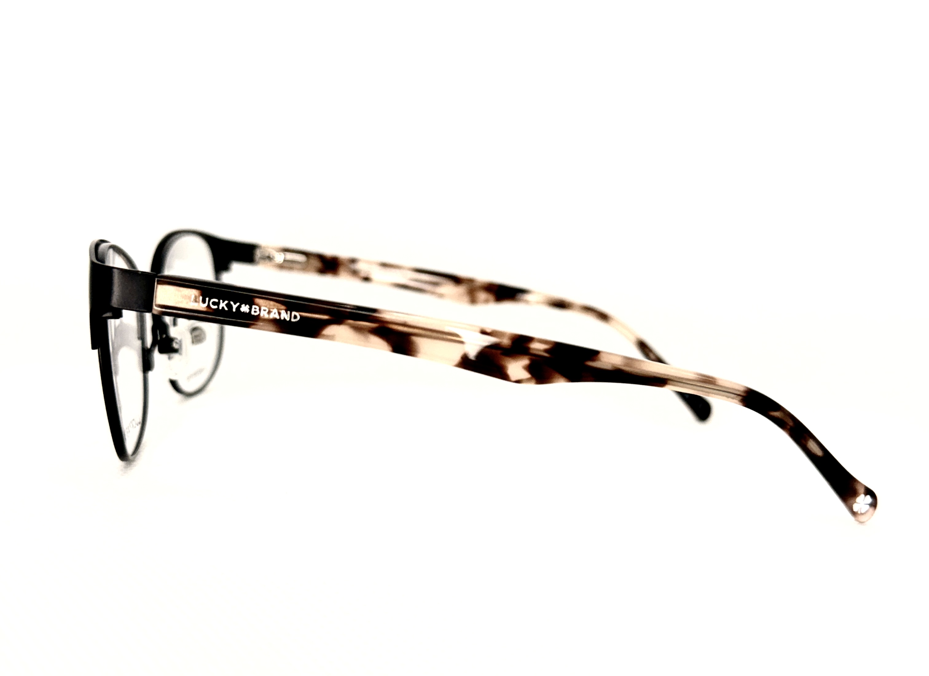 D709 / Black