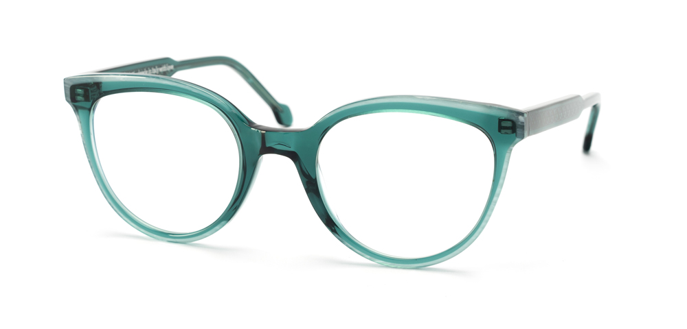 582 GREEN / WHITE