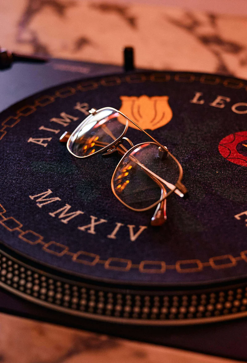 SPYRE / SATIN BLACK BRINDLE TORTOISE