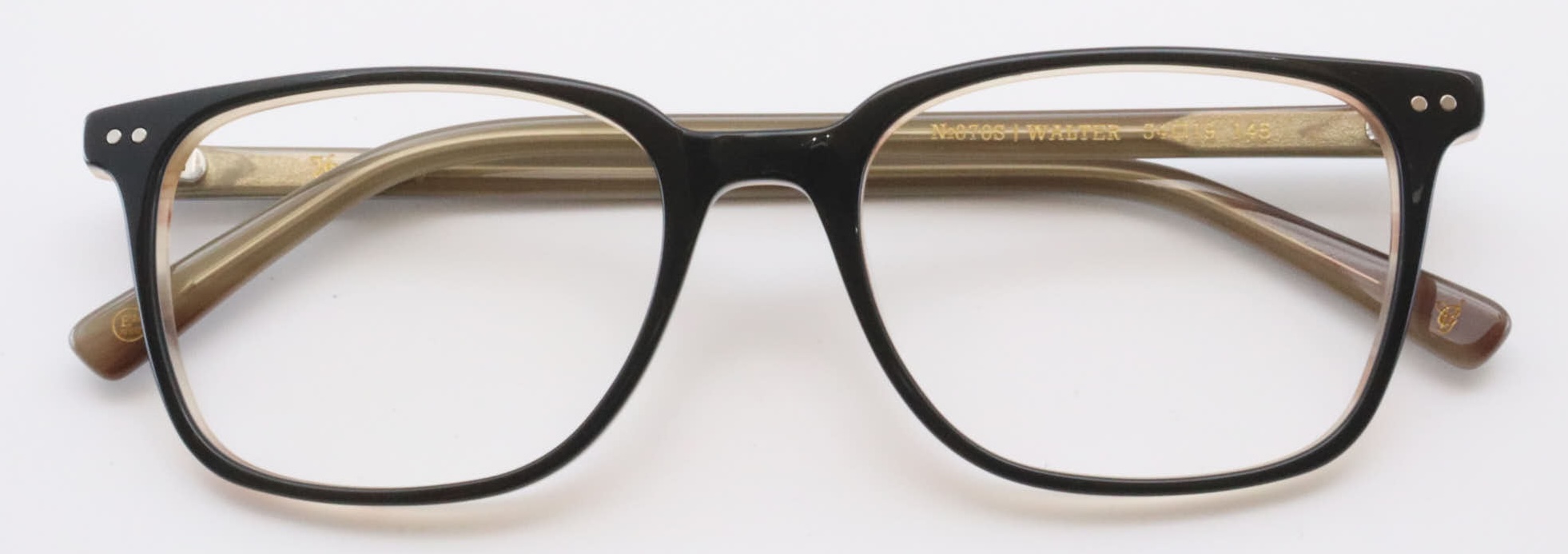 Vintage Black Shine (070S)