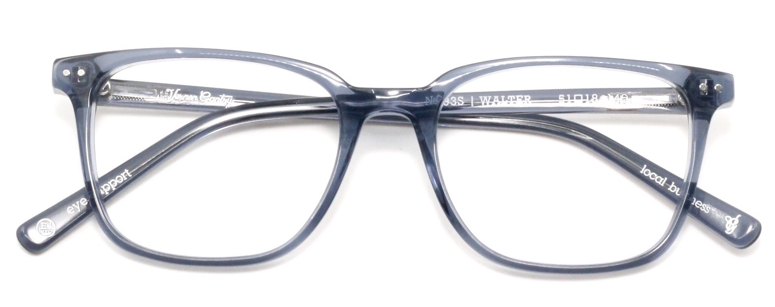 Gray sapphire crystal (093S)