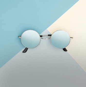 The Argus Optical & Sunwear team strives to provide the finest in optical services. We invite you to browse our website to learn more about our optical services and invite you to join our patient family by scheduling an appointment at our Hamilton office.