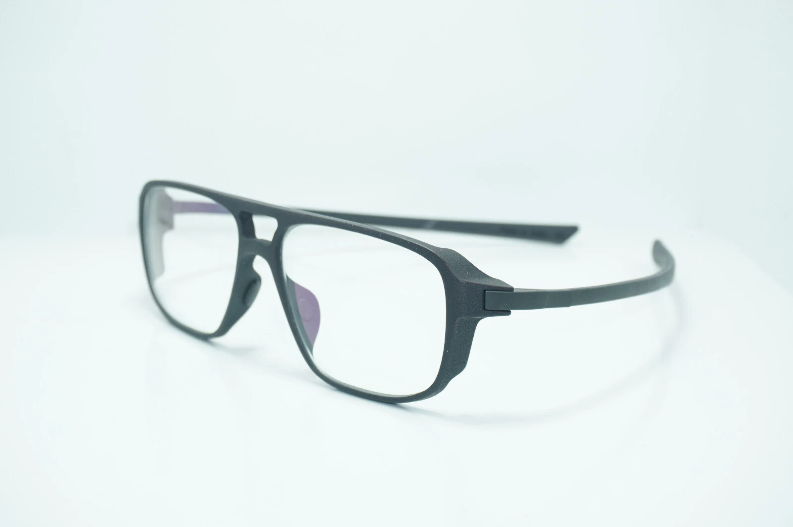 C01 BLKM BLK/GREY AN