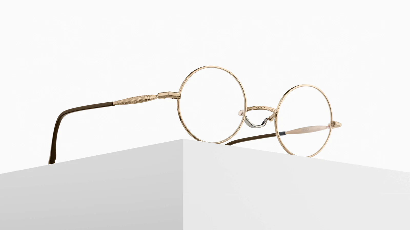 m3131 / Brushed Gold