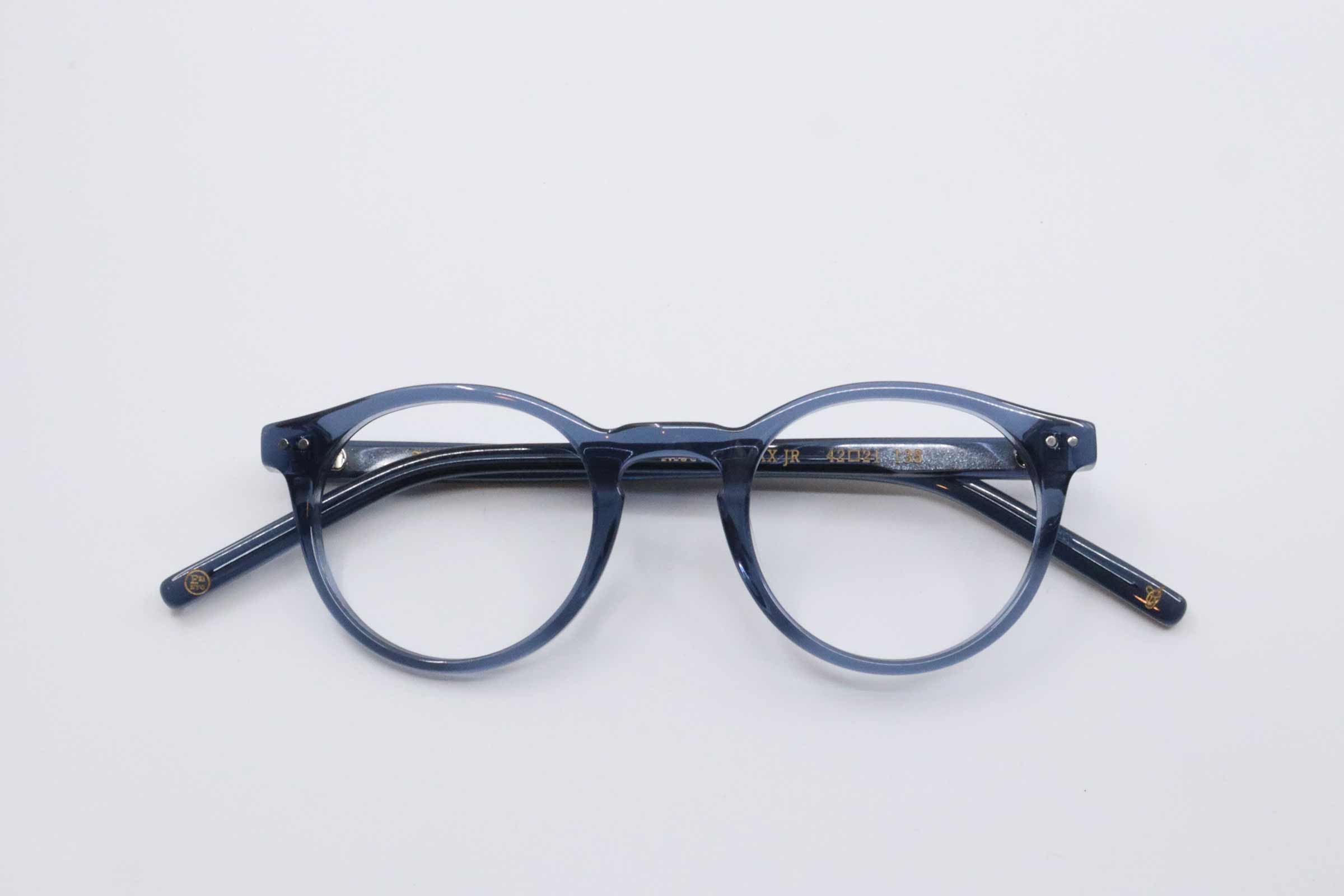 093S - Grey Sapphire