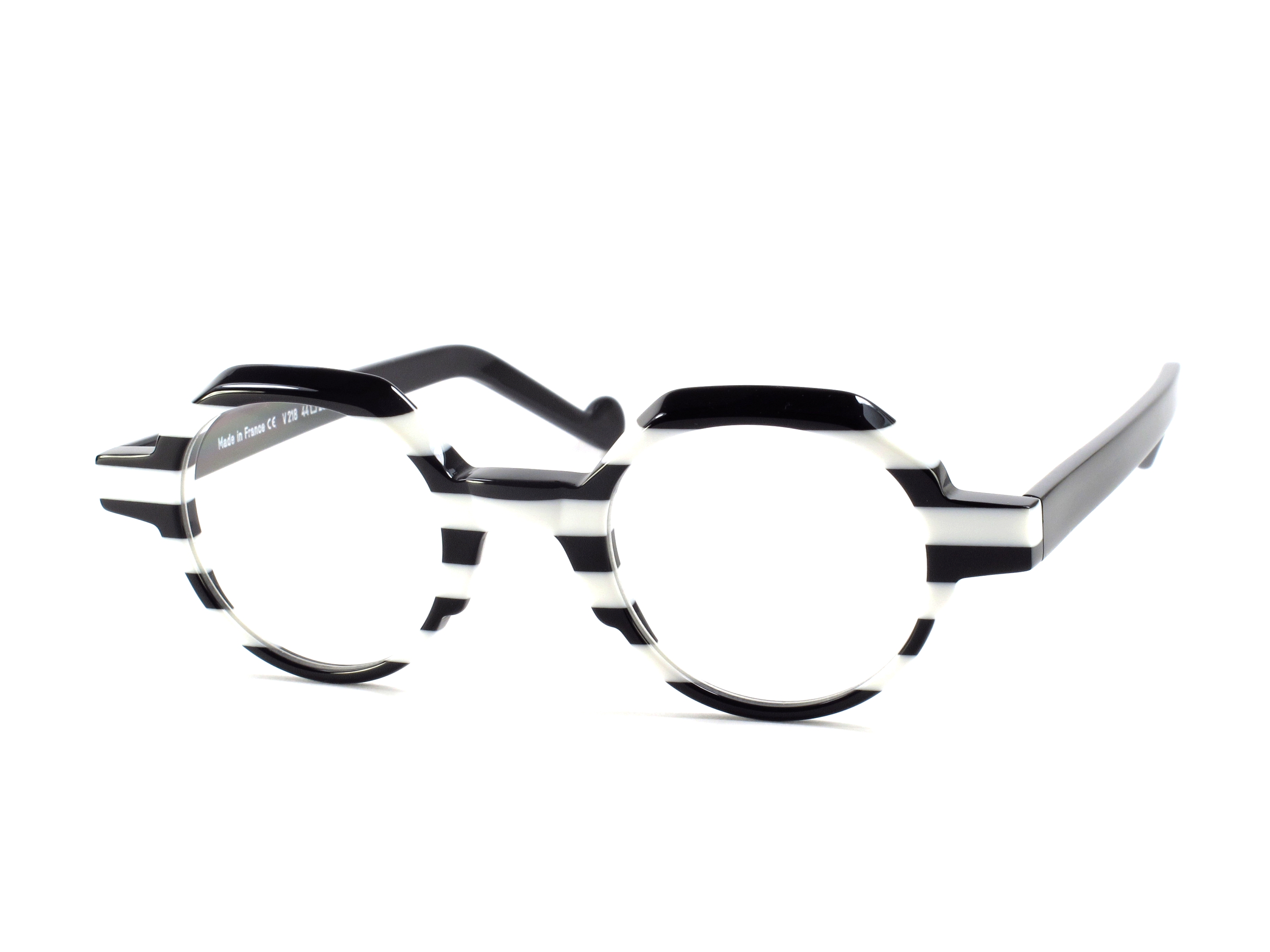 BLACK & WHITE STRIPE