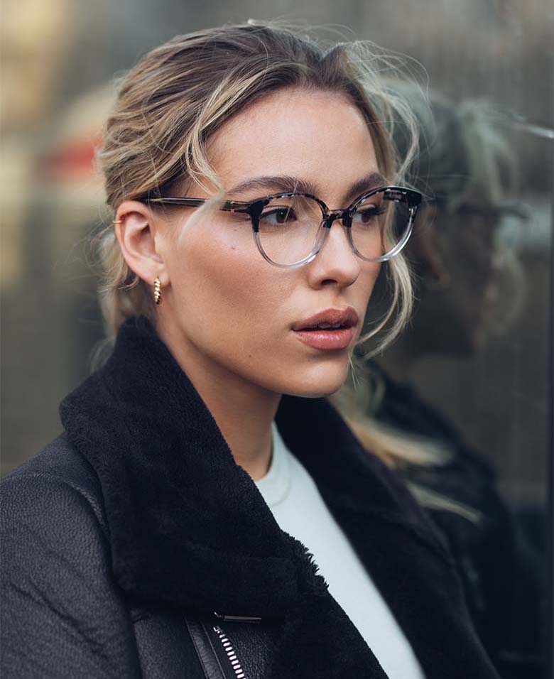 VA4246-OLSEN / 002. NUDE TORTOISE CRYSTAL