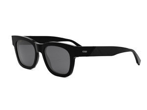 FENDI FE40132I round sunglasses in 01 A