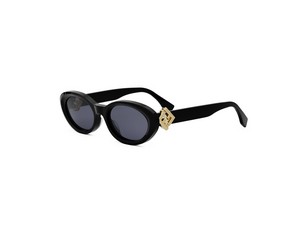 FENDI FE40140U cateye sunglasses in 01 A