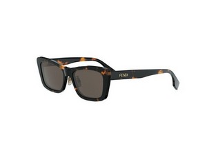FENDI FE40185F aviator sunglasses in 52 E