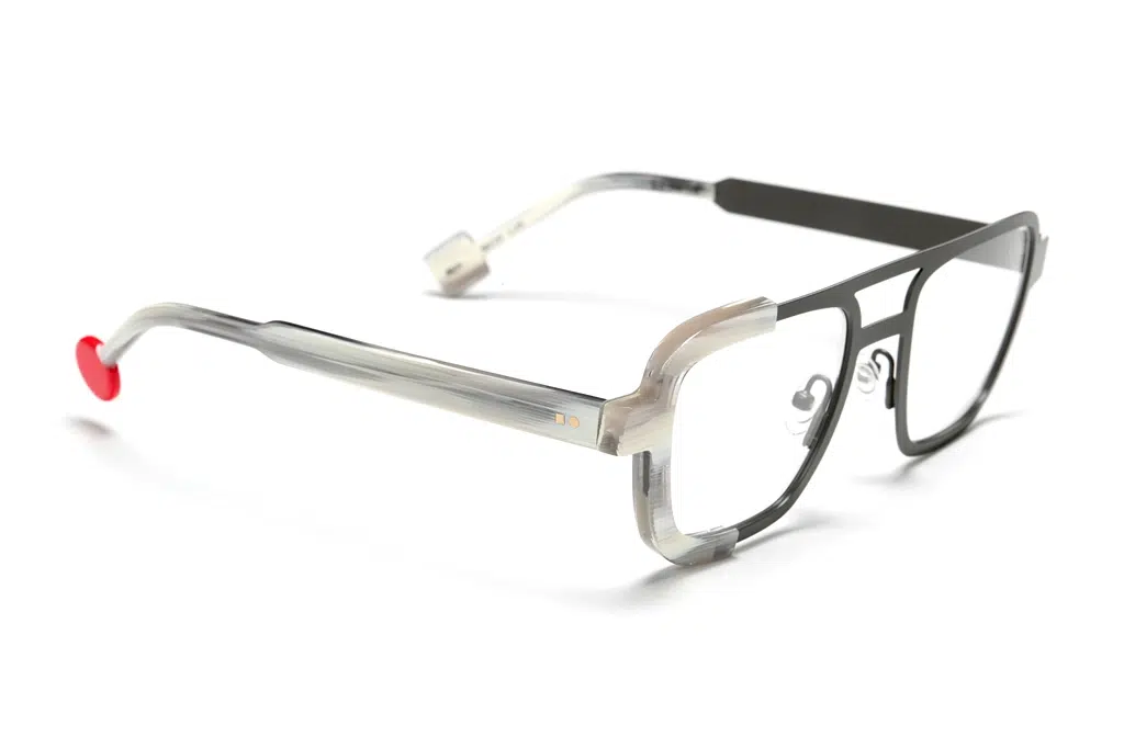 Satin Dark Gray/Ivory Gray Horn