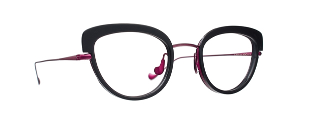 BLACK/WINE