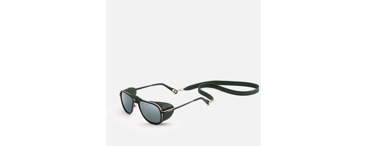 Black - Green / Pure Grey Silver Flash